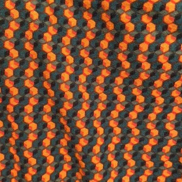 Ladies LulaRoe Tall & Curvy leggings. - Picture 5 of 6